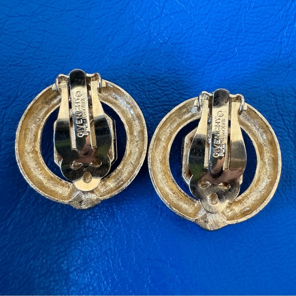 Givenchy Clip-on Earrings Vintage Goldtone - Picture 3 of 7